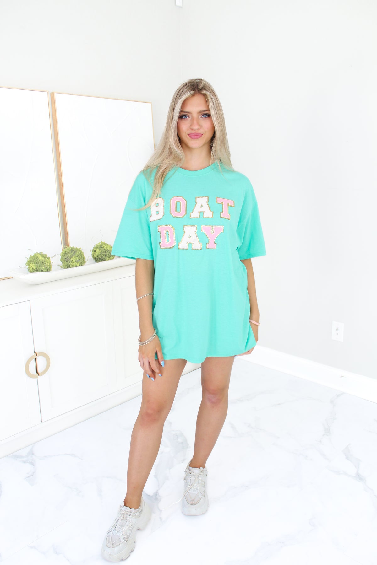  Boat Days Patch Letter Graphic Tee - Shop Kendry Collection Boutique