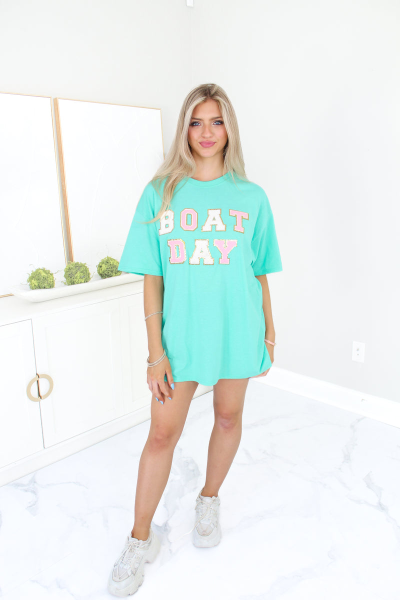  Boat Days Patch Letter Graphic Tee - Shop Kendry Collection Boutique