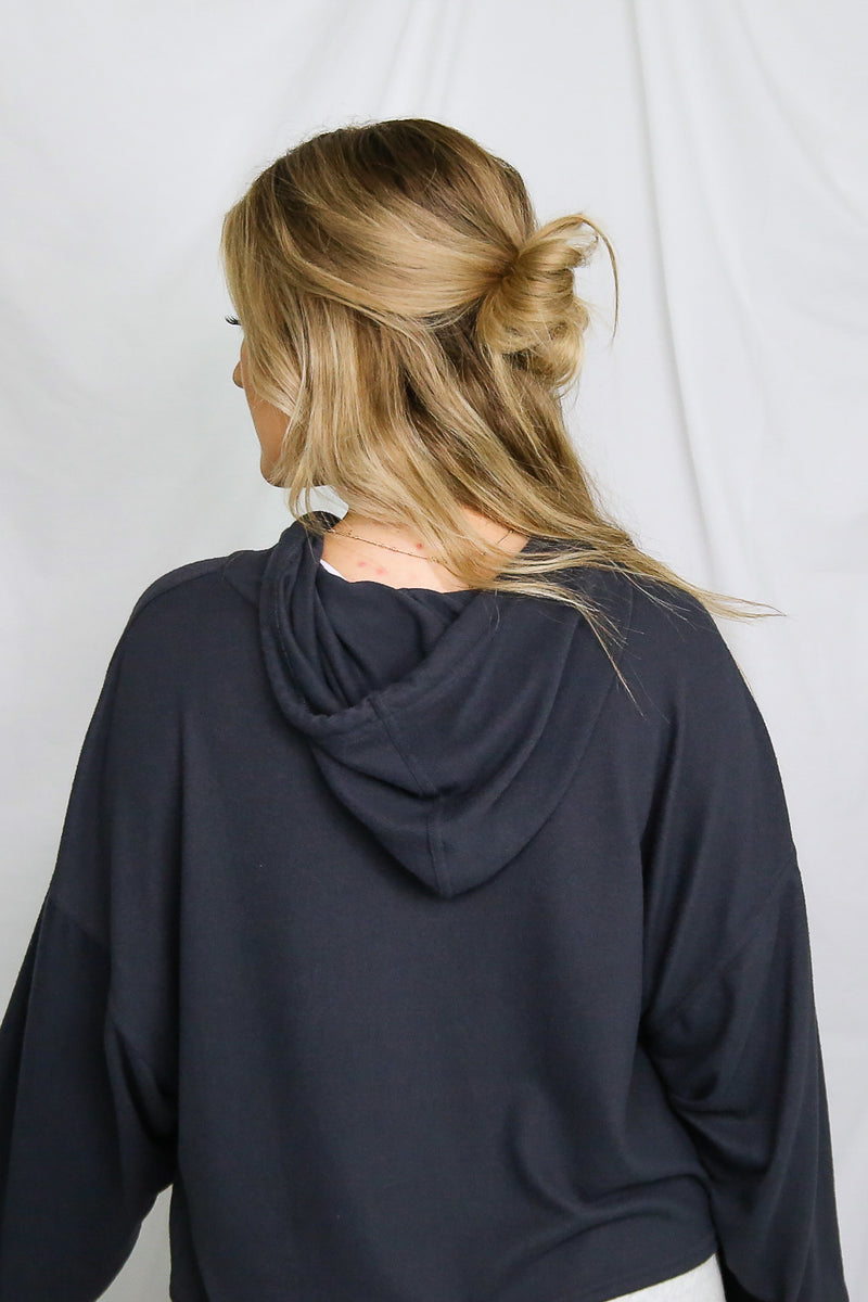 Brushed Knit Balloon Sleeve Cropped Pullover