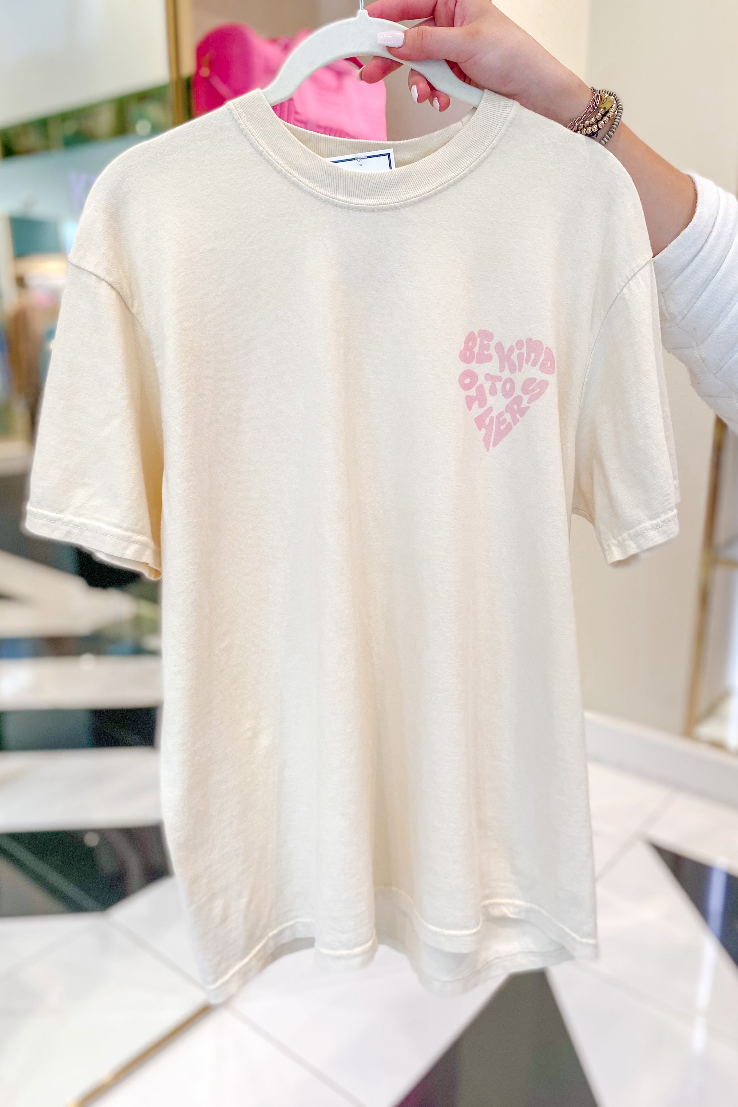 Cream Be Kind To Others Graphic Tee - Shop Kendry Collection BoutiqueCream Be Kind To Others Graphic Tee - Shop Kendry Collection Boutique