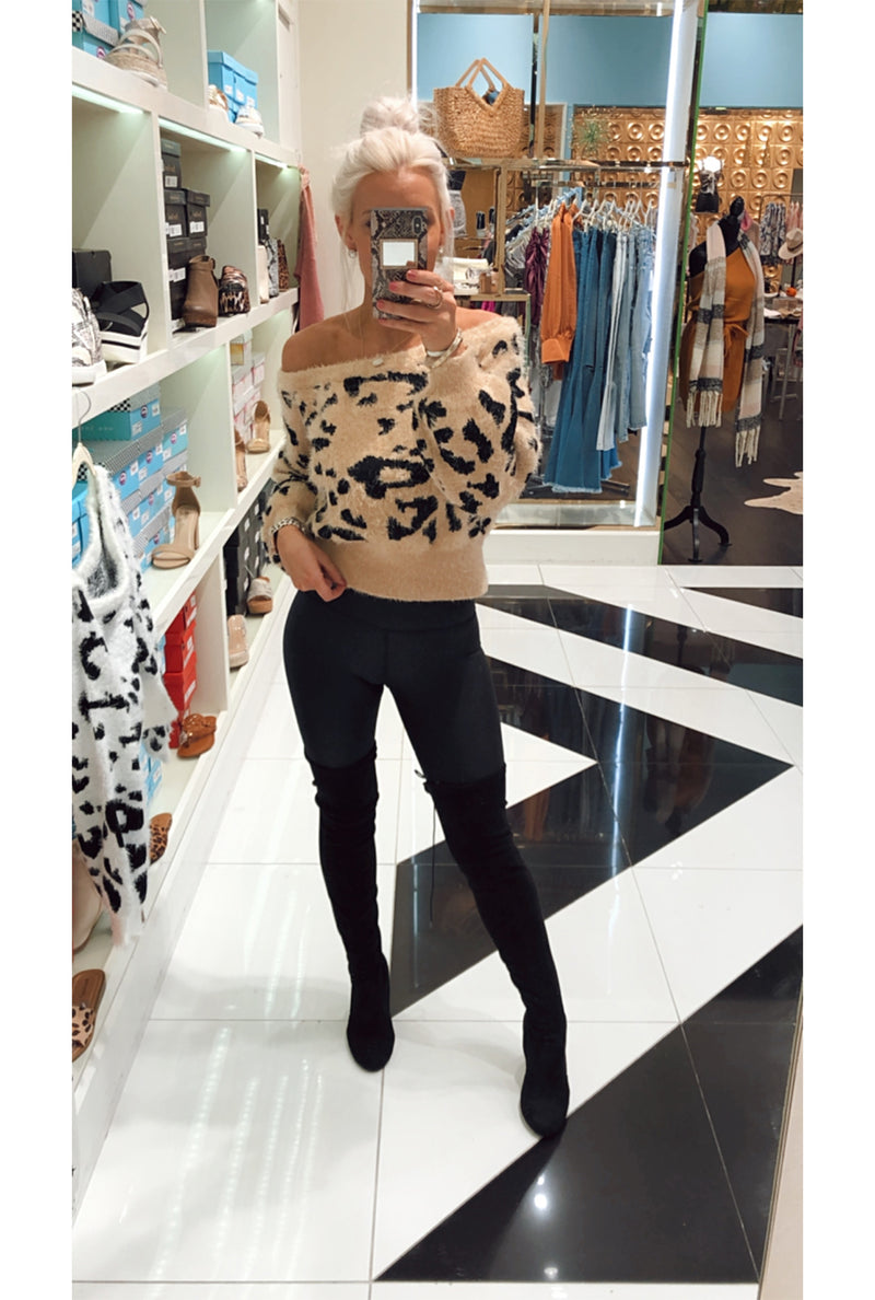 Fuzzy Leopard Bubble Sleeve Crop Sweater - Kendry Collection Boutique