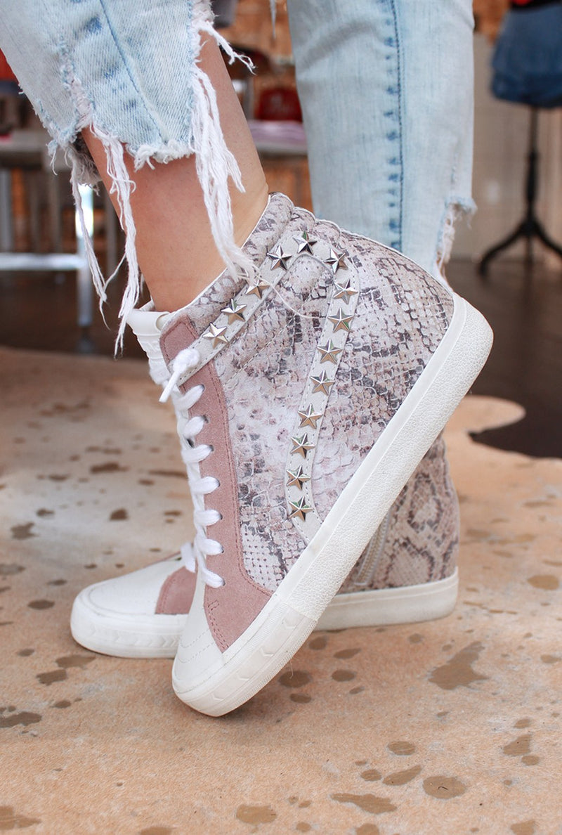 Wedge top glitter sneakers
