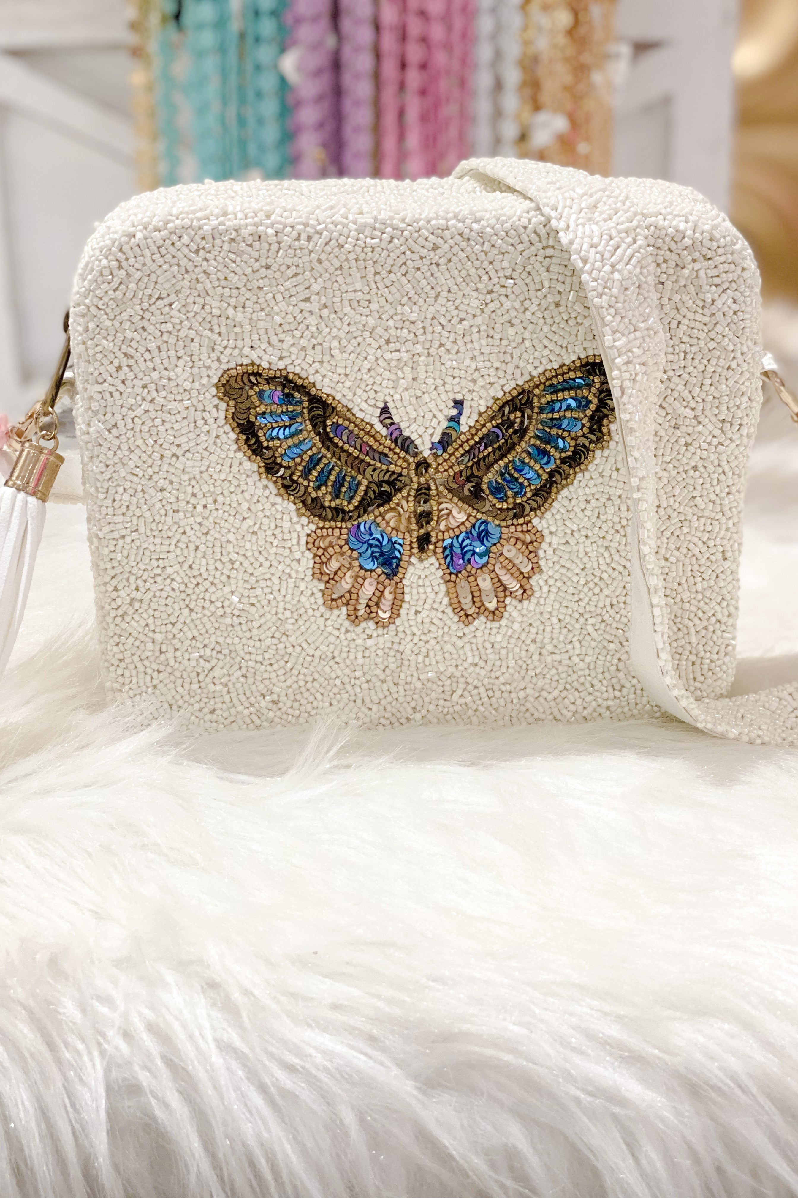 TianaDesignsBeadedBoxPurse IvoryandBlueButterfly KendryCollectionBoutique2