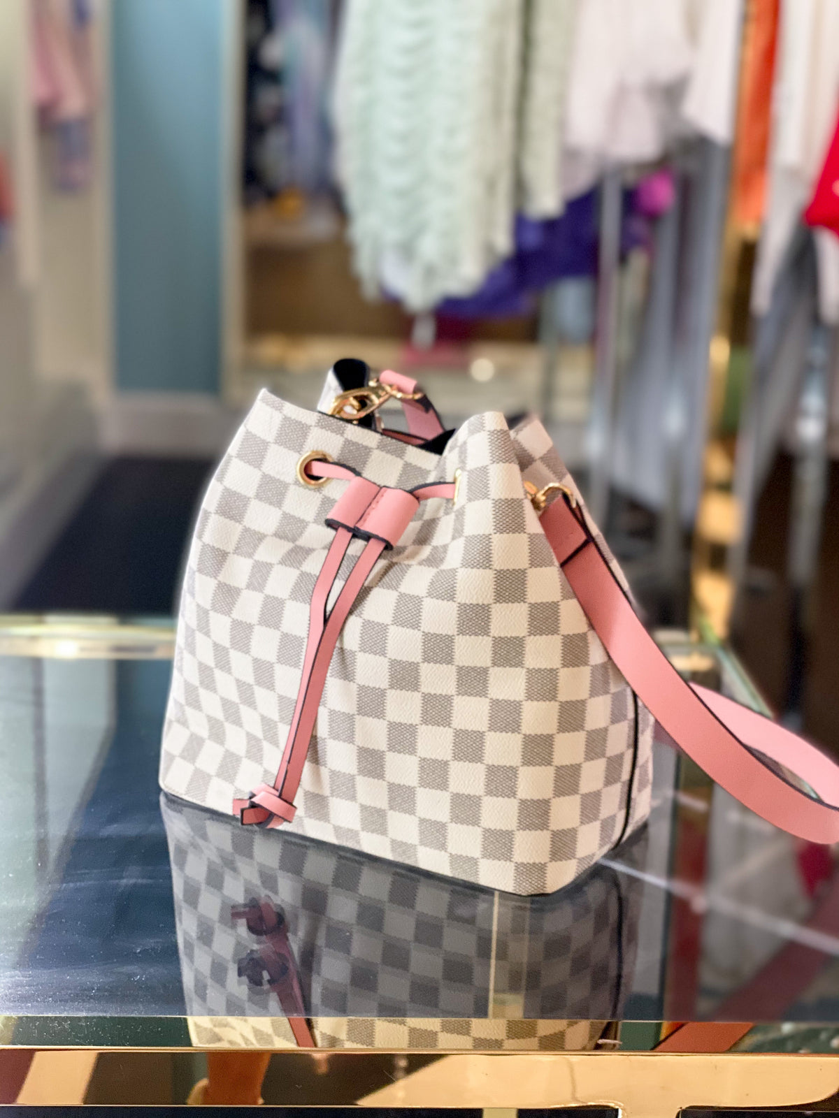 White and Pink Checkered Pattern Bucket Bag